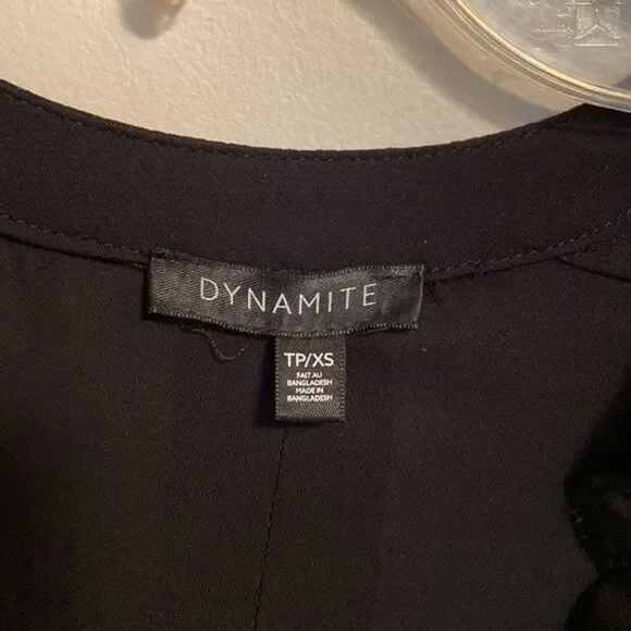 ⭐️DYNAMITE BLOUSE - Picture 7 of 11